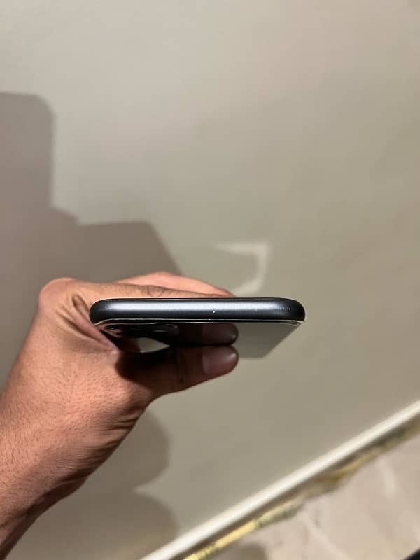 Iphone 11 128gb FU 4