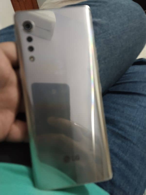 LG velvet lush condition 10 by 10 1