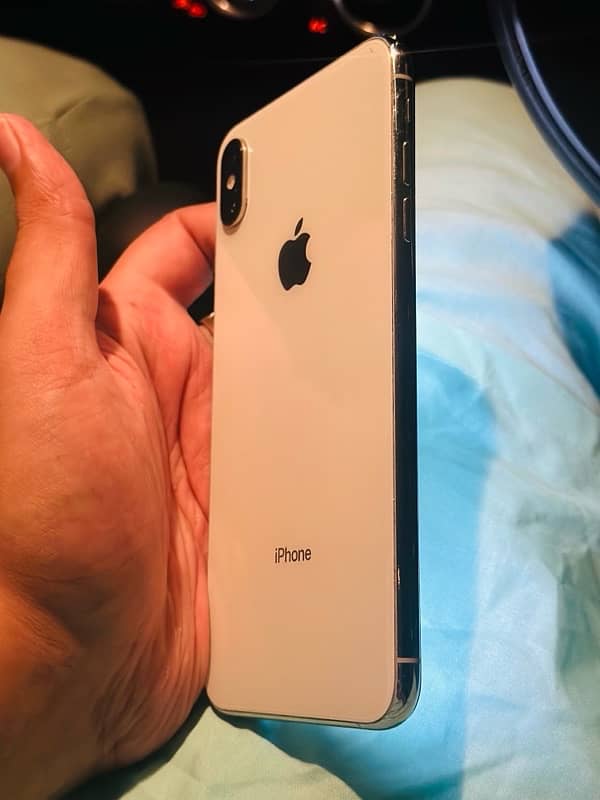 Iphone Xsmax 256gb PTA APPROVED 4