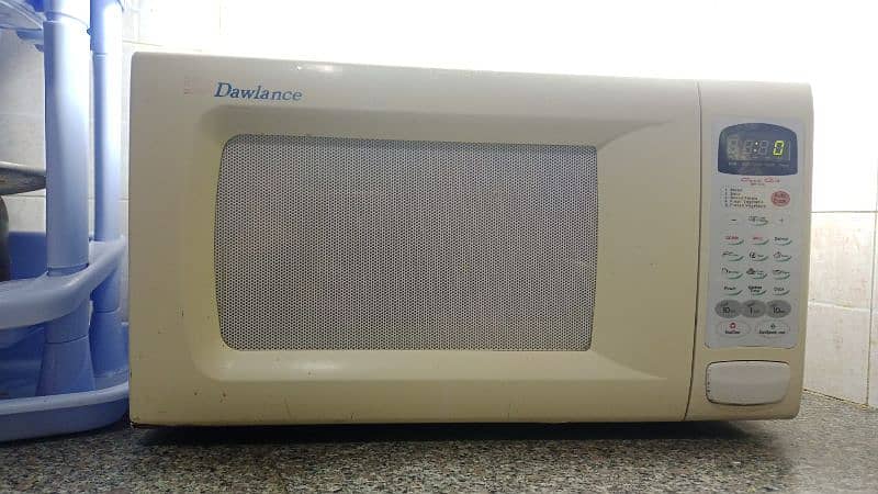 DW 131 A Microwave good condition 3