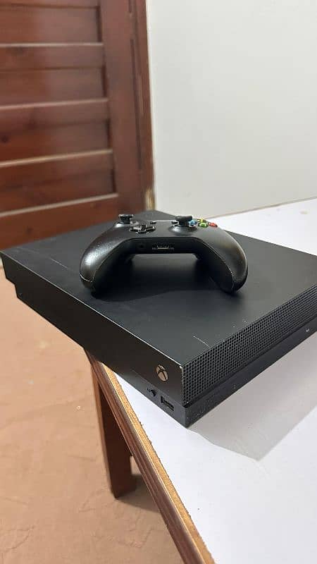 Xbox one X 1 tb 1