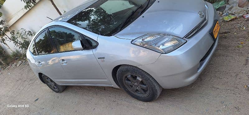 Toyota Prius 2008-2013 just like new home use car 5