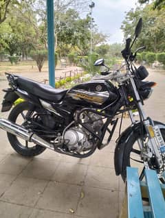 First Owner YB125Z-DX 2021 like new bike