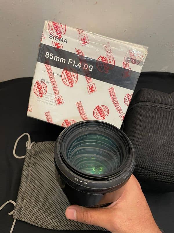 Sigma 85mm 1.4 Art lens 2