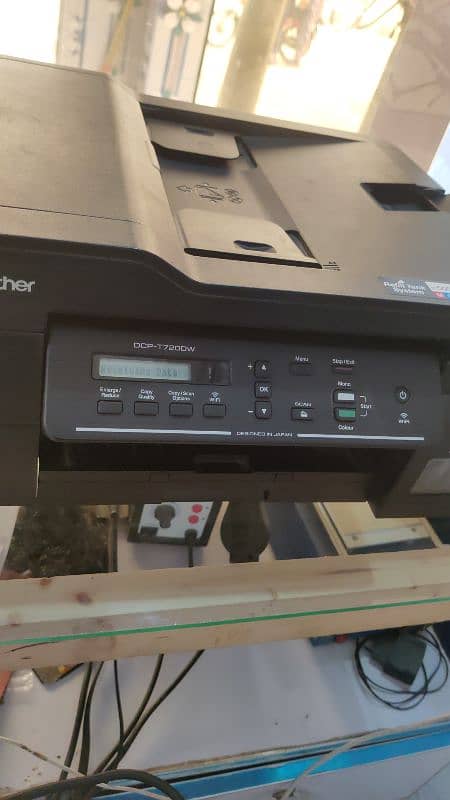 Brother DCP T720DW 0