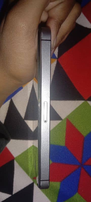 iphone 5se only for parts 4