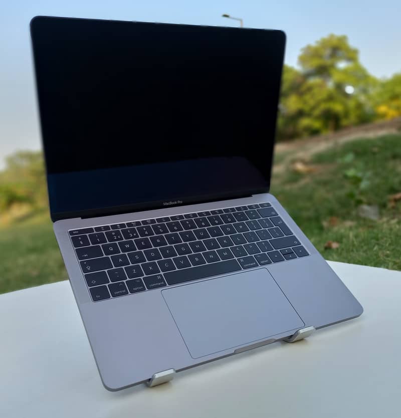 macbook pro 2017 6