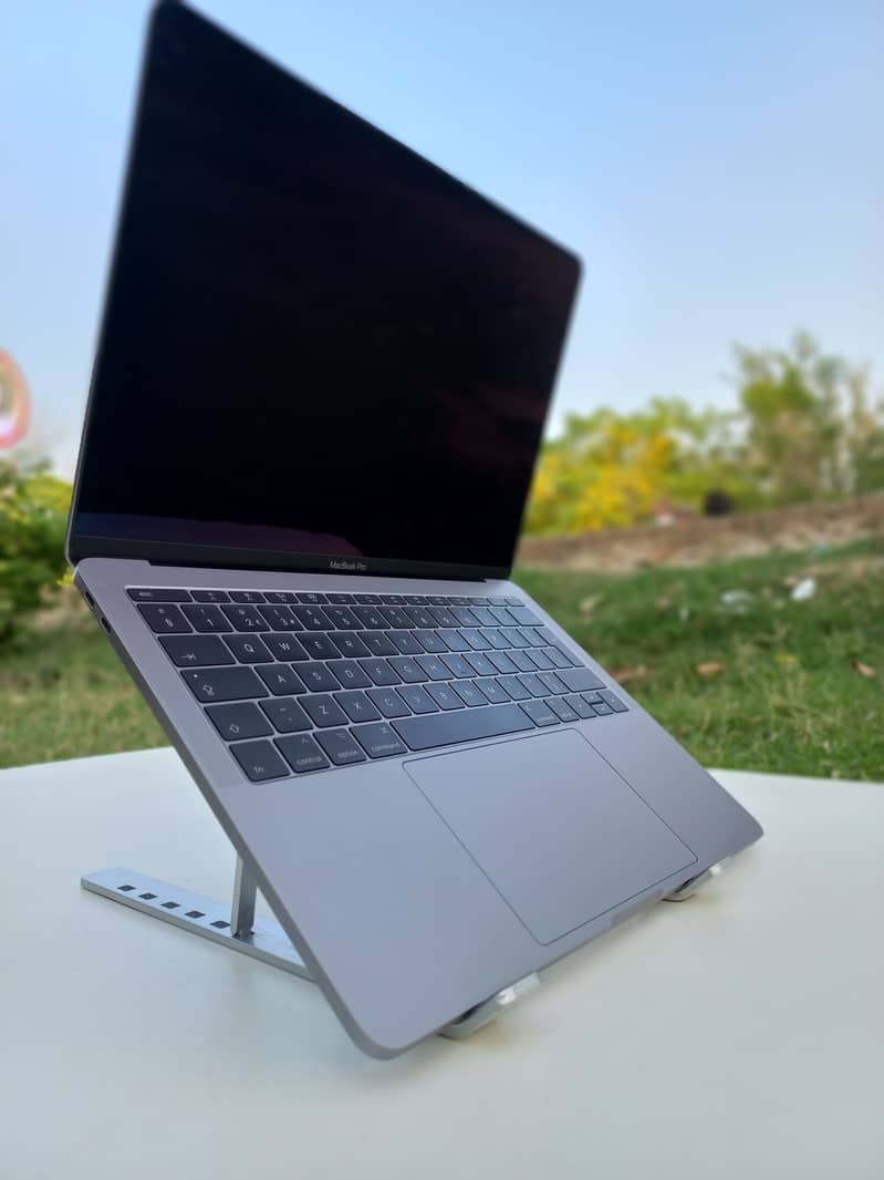 macbook pro 2017 12