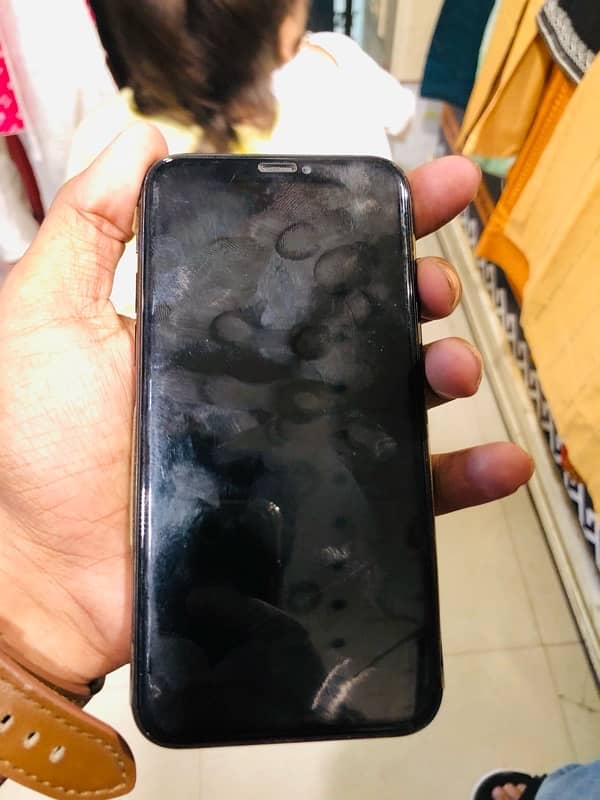 iPhone 11 Pro Max 3