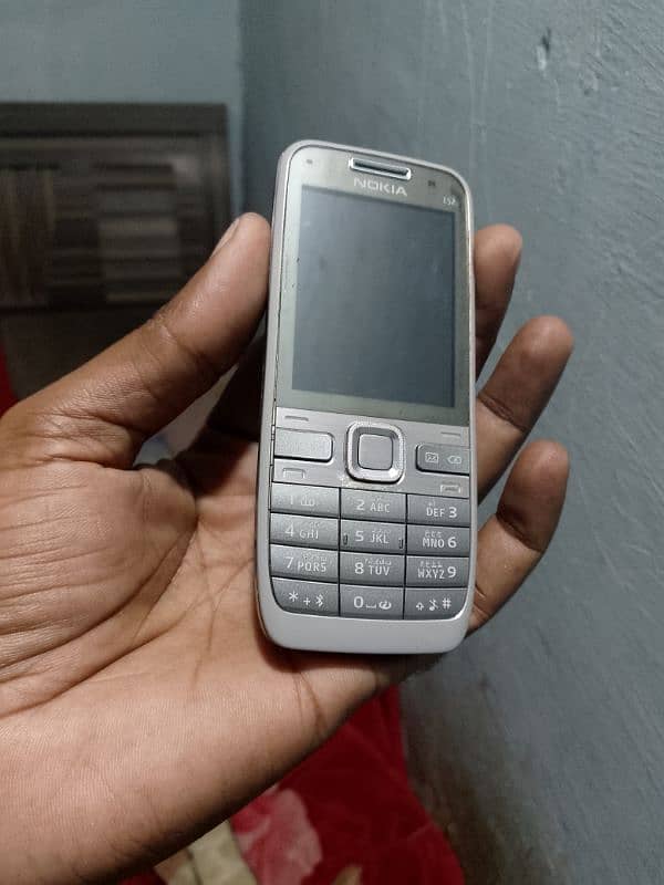 Nokia E52 contact 03282973951 0