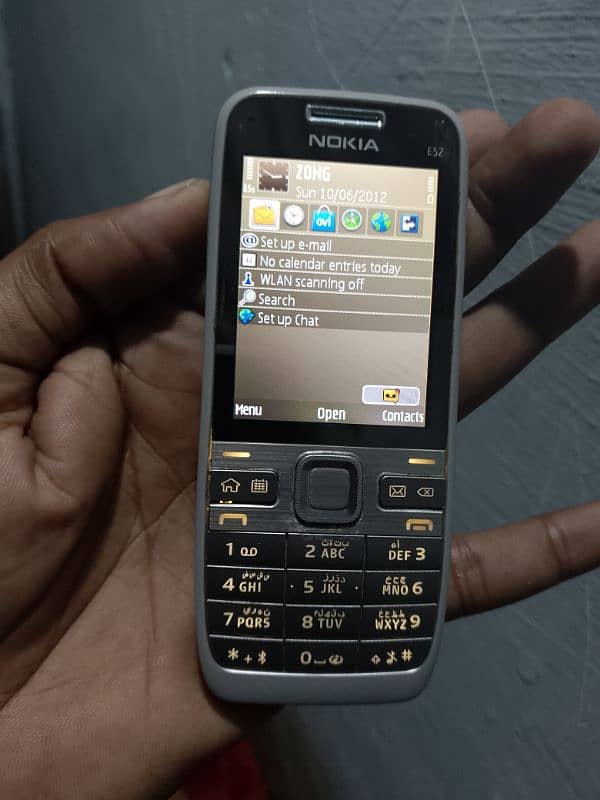 Nokia E52 contact 03282973951 2