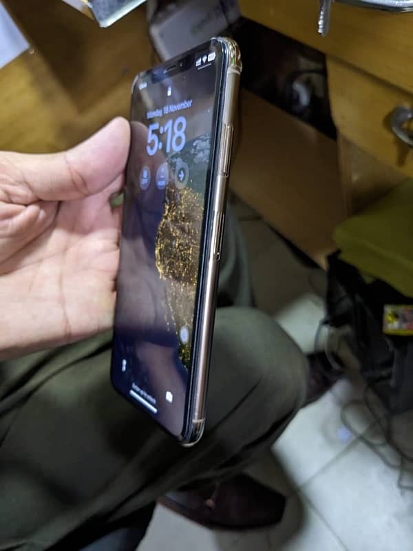 iPhone XS Max Dual sim 3