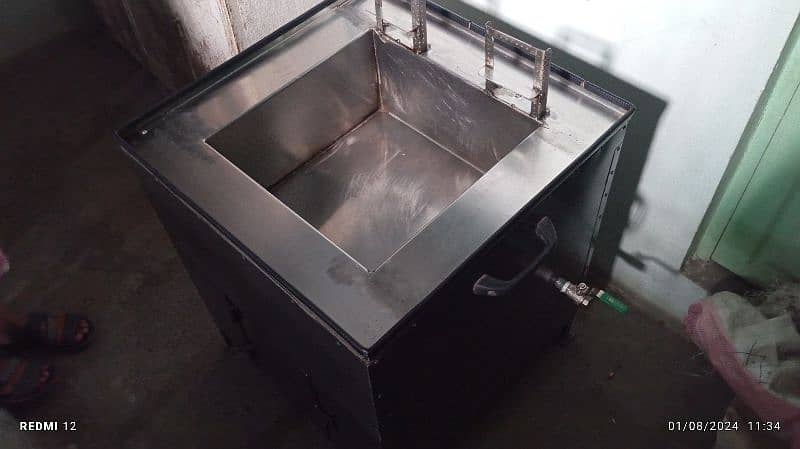 fryer for sale new condition 10 by 10 hai contact number. 1