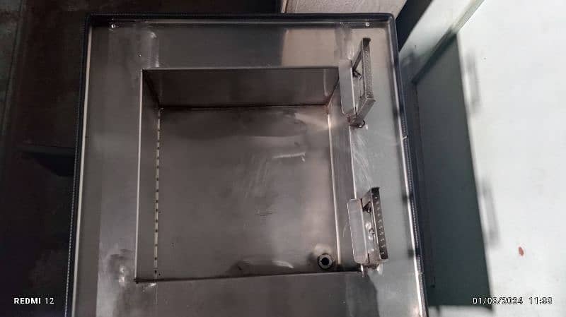 fryer for sale new condition 10 by 10 hai contact number. 8