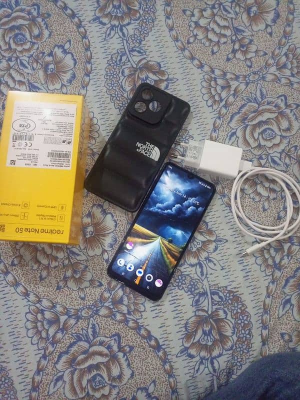 realme note 50 4+4/128 1