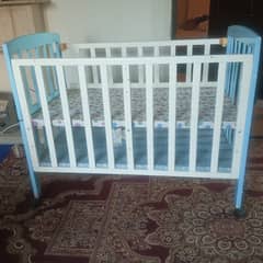 Baby cot/crib