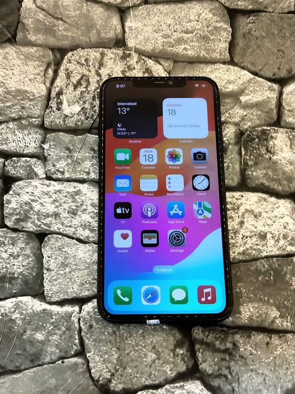 IPHONE 11 PRO MAX 1