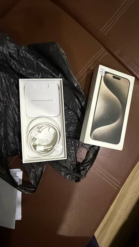 Iphone 15 pro max 256gb HK natural titanium 1