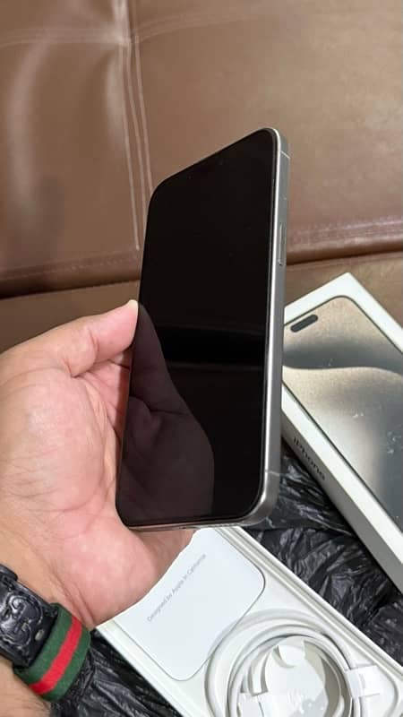 Iphone 15 pro max 256gb HK natural titanium 9