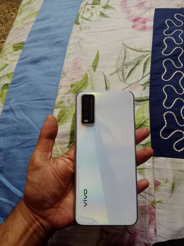 vivo y20 with box and charger original 2