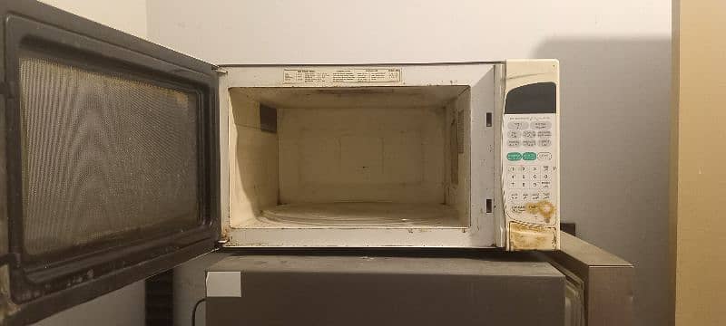 LG microwave 1