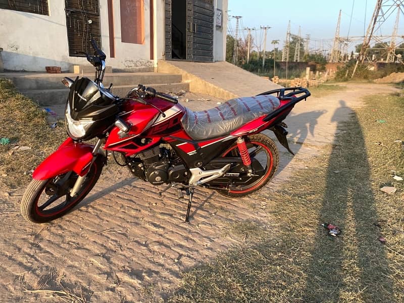 Honda cb 150f Brand new condition 4