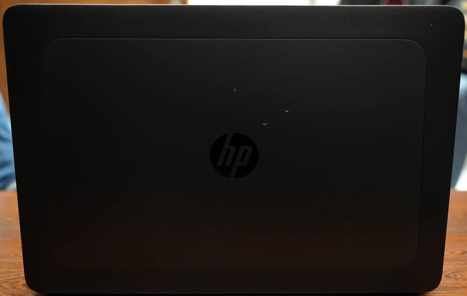 HP ZBook 15 G3 i7-6700HQ Gen – 8GB RAM, 256GB NVME 7