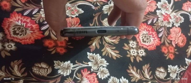 samsung s20 plus 5G 12/256 singal sim 3