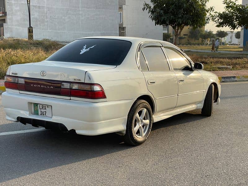 Toyota Corolla XE 2001 1