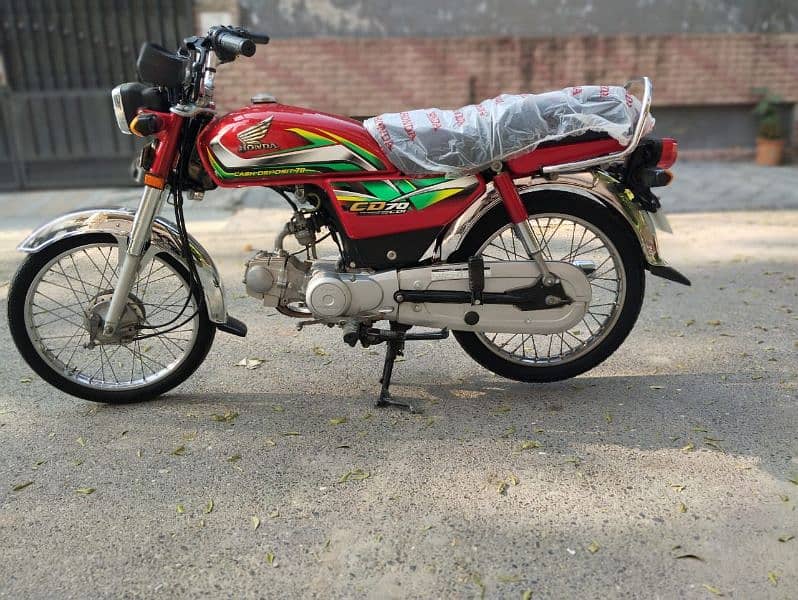 HONDA CD70 BRAND NEW CONDITION 0