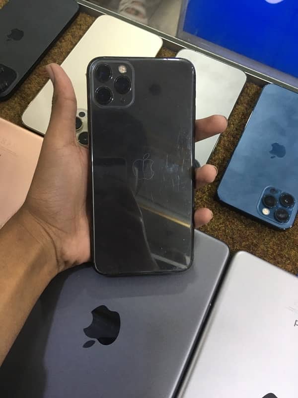 iPhone 11 Pro Max 64gb Bypass 0