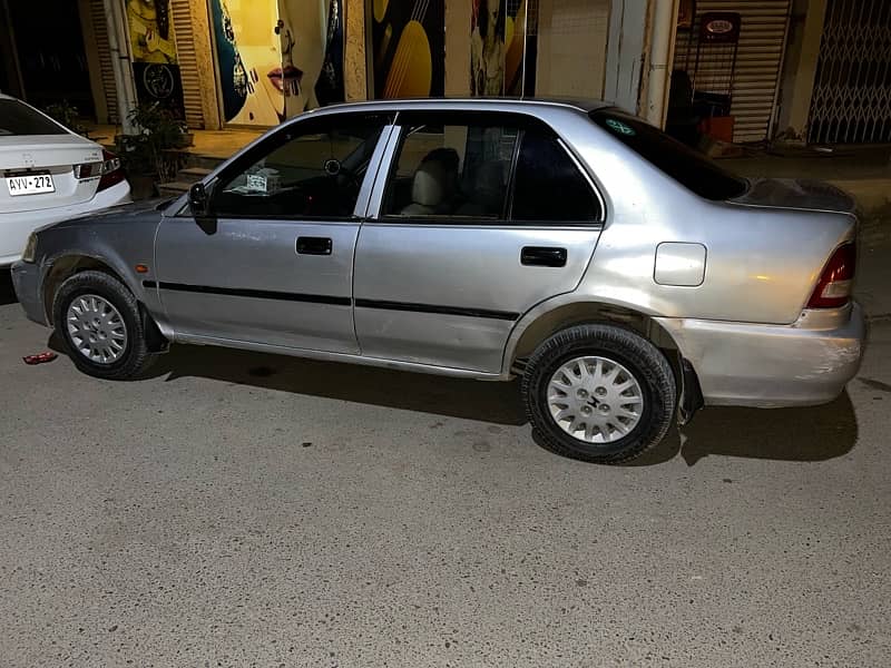 Honda City IVTEC 2000 4