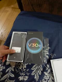 Vivo v30e 8GB/256GB