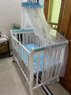 baby crib