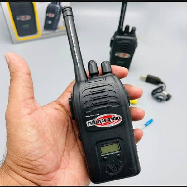 200 Meter Rechargeable Walkie-Talkie Noise Reduction Radio Play 0