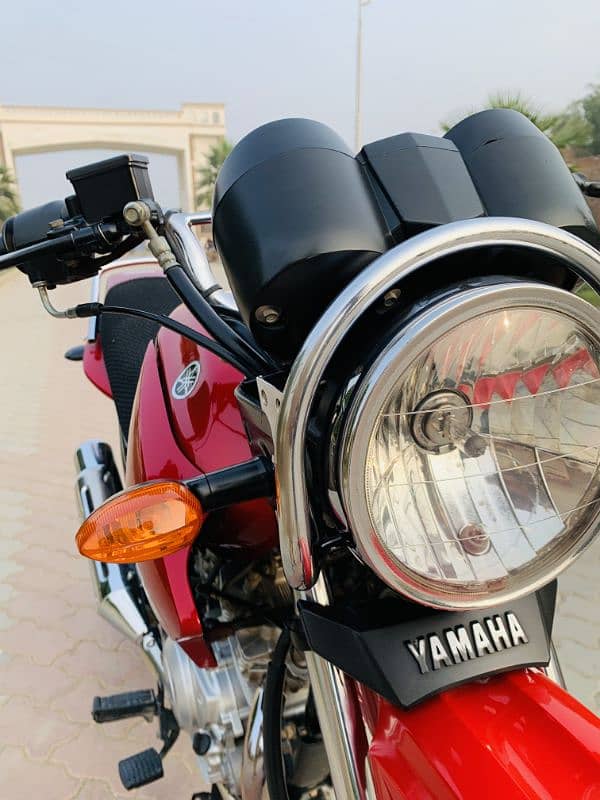 Yamaha YBR 125G 10