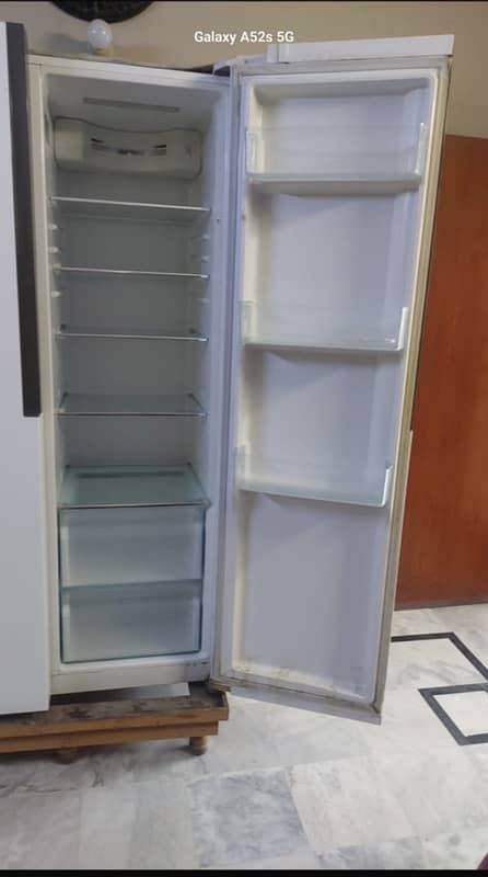 Refrigerator - freezer 6