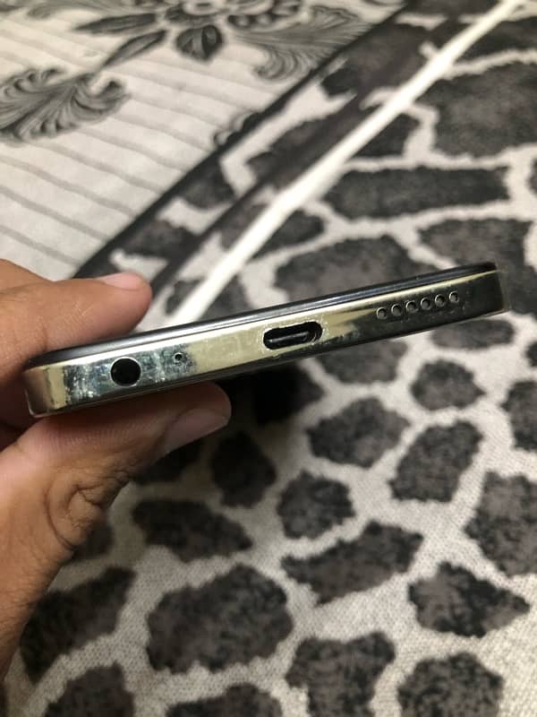 Techno Spark 20 8+8 128 gb For Sale 7