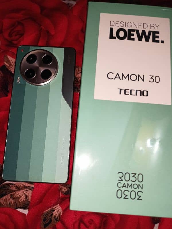 Techno Camon 30 Loewe Edition. 5