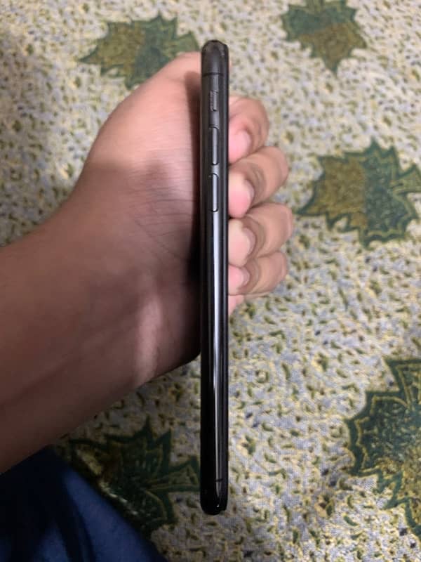 Iphone x Black 64gb Urgent Sale 3