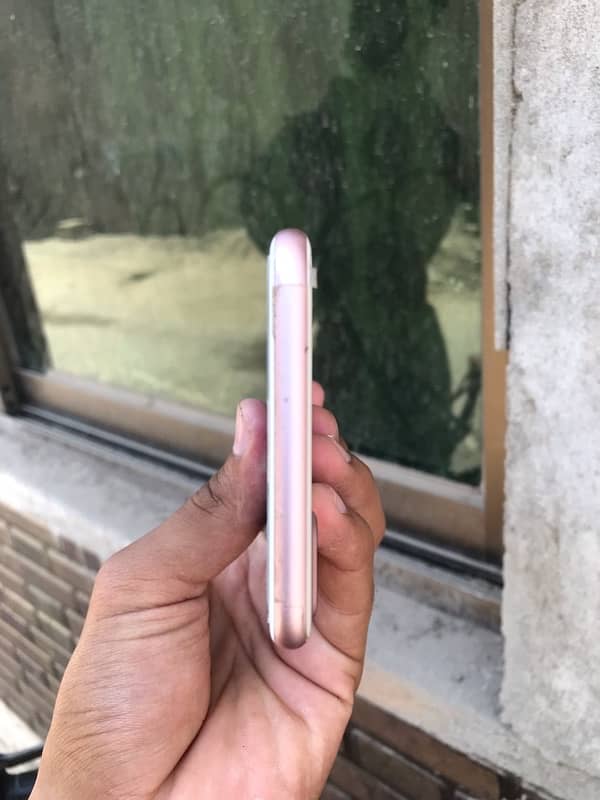 Iphone 7 Plus 128 PTA 5