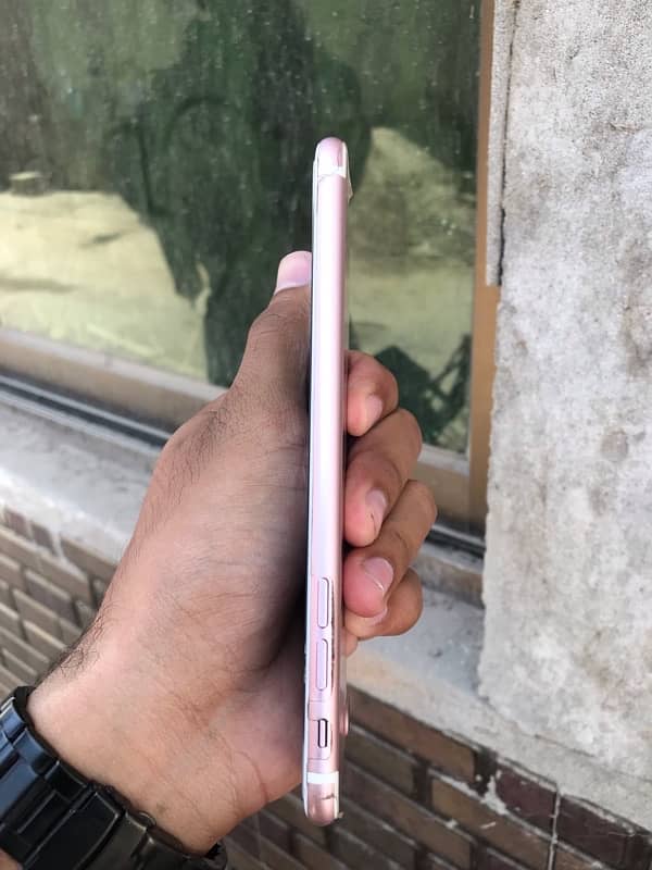 Iphone 7 Plus 128 PTA 6