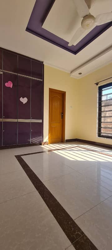 10 Marla upper Portion For Rent 8