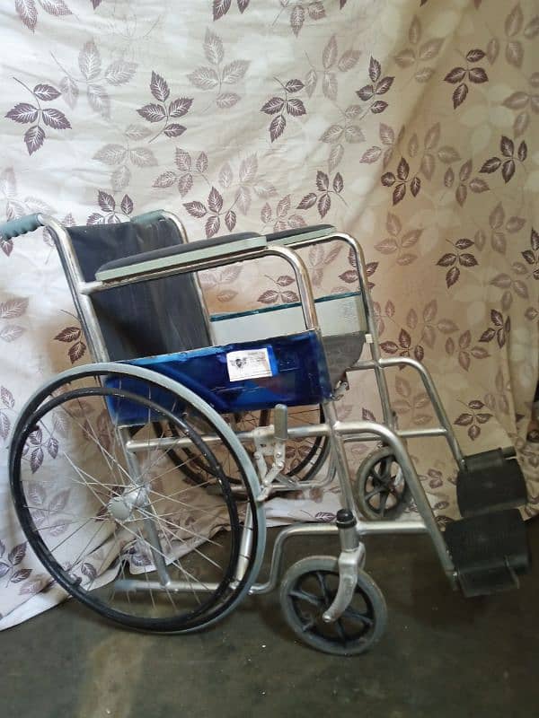 Wheel Chair Foldable 0