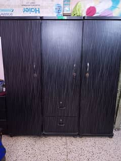 Wardrobes Almari For Sell