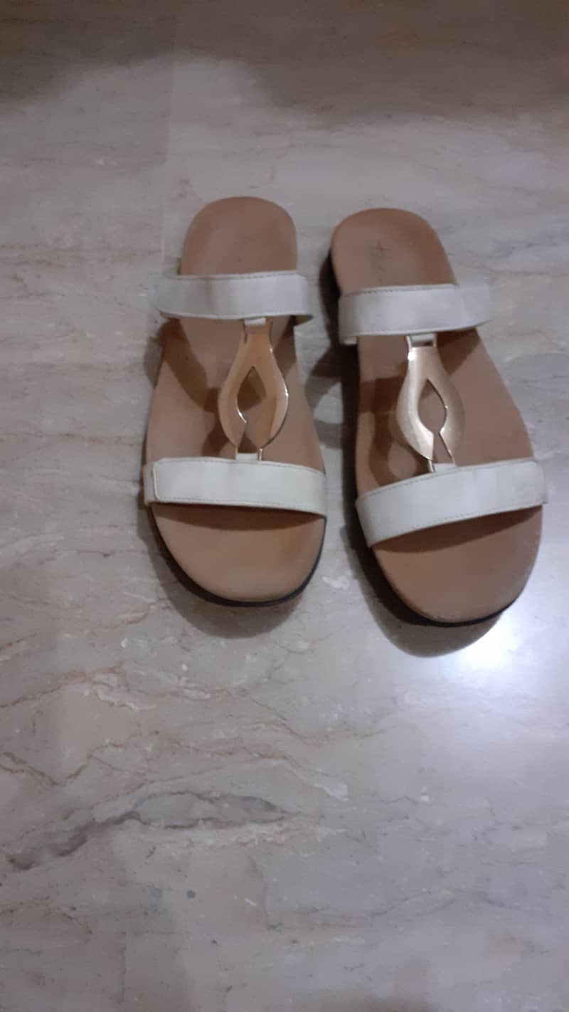 Ladies chappals (Size 38) 6