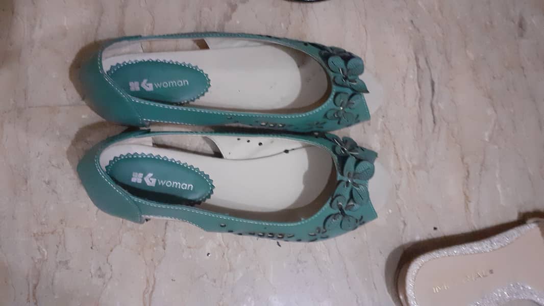 Ladies chappals (Size 38) 16