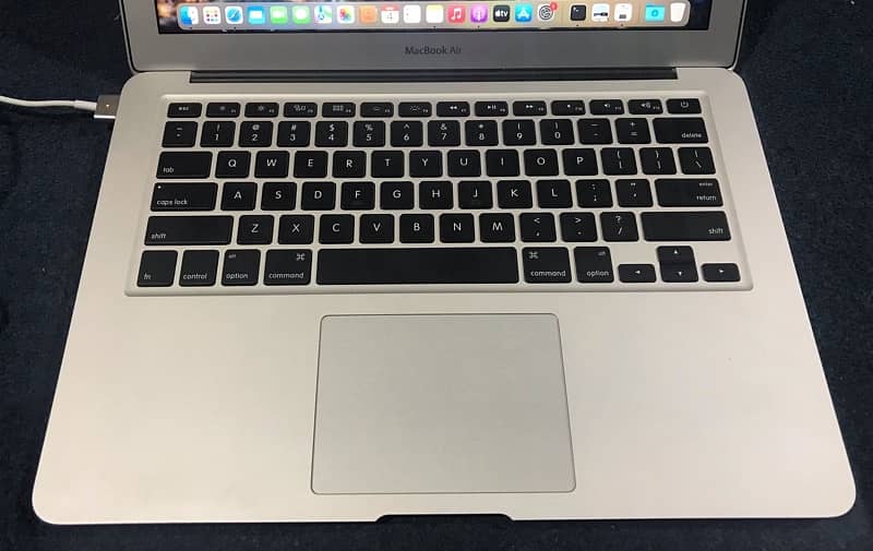 Apple MacBook Air 2017 1