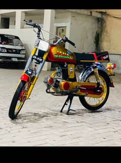 2012 model hero bike ha bikul fresh bani hue ha