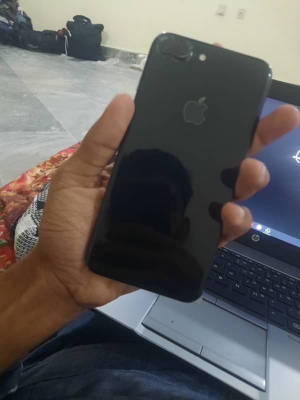 iPhone 7 plus 128(gb) Pta Approved 5